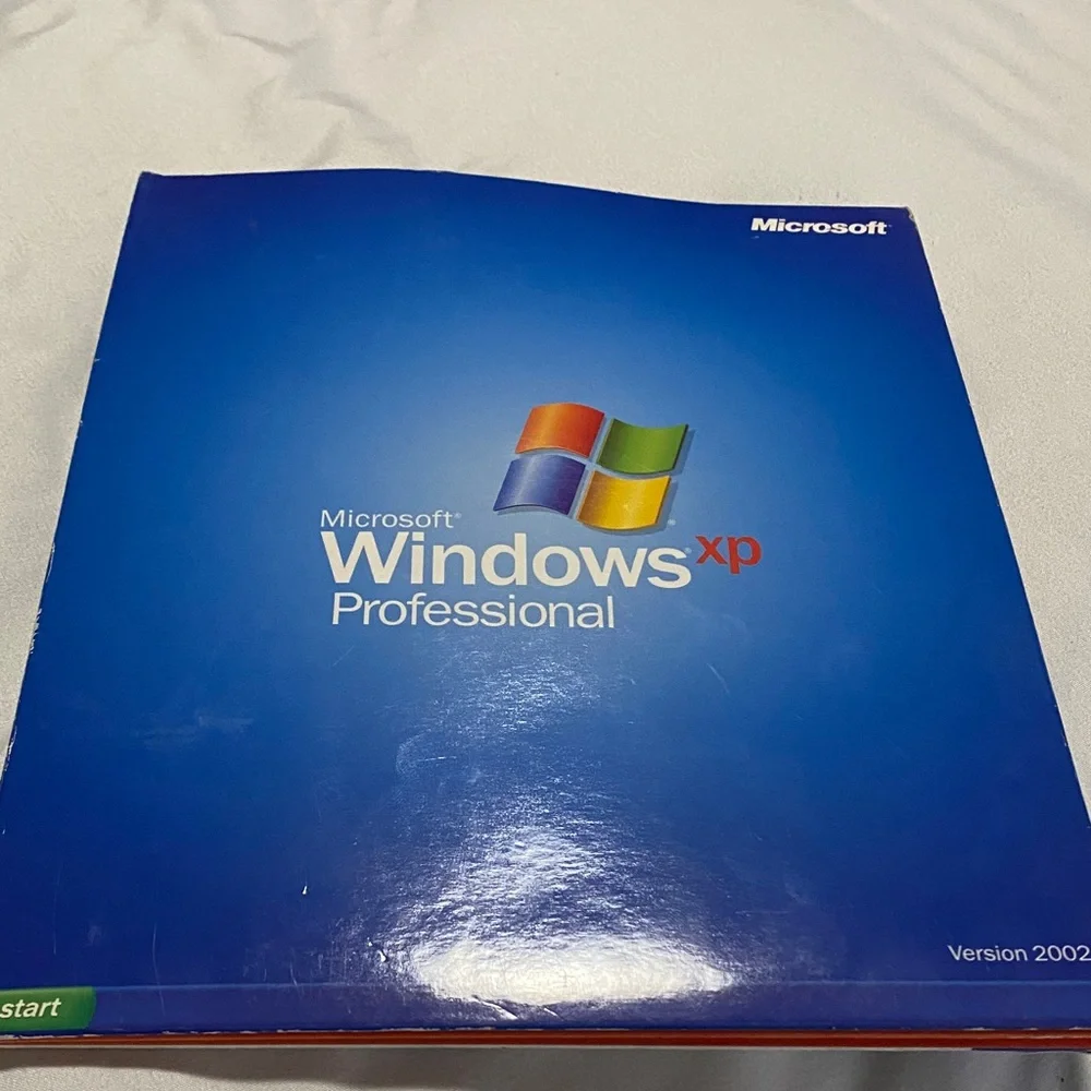 Microsoft Windows XP Professional in Blue Box